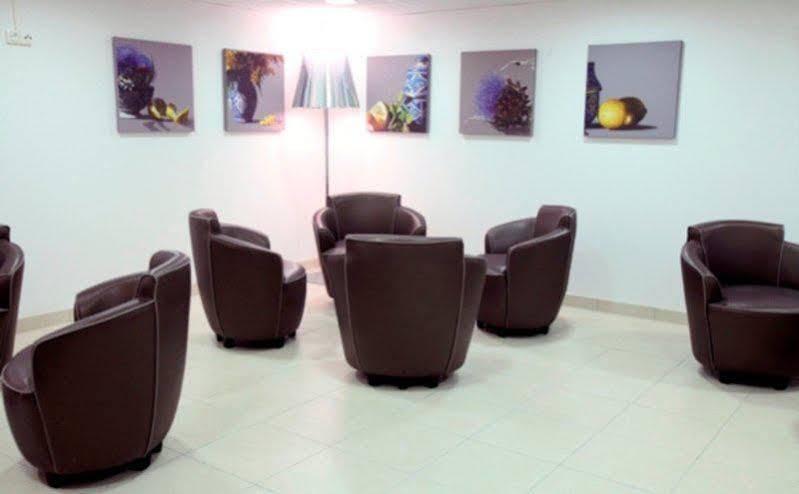 Park And Suites Confort Toulouse Lhers מראה חיצוני תמונה